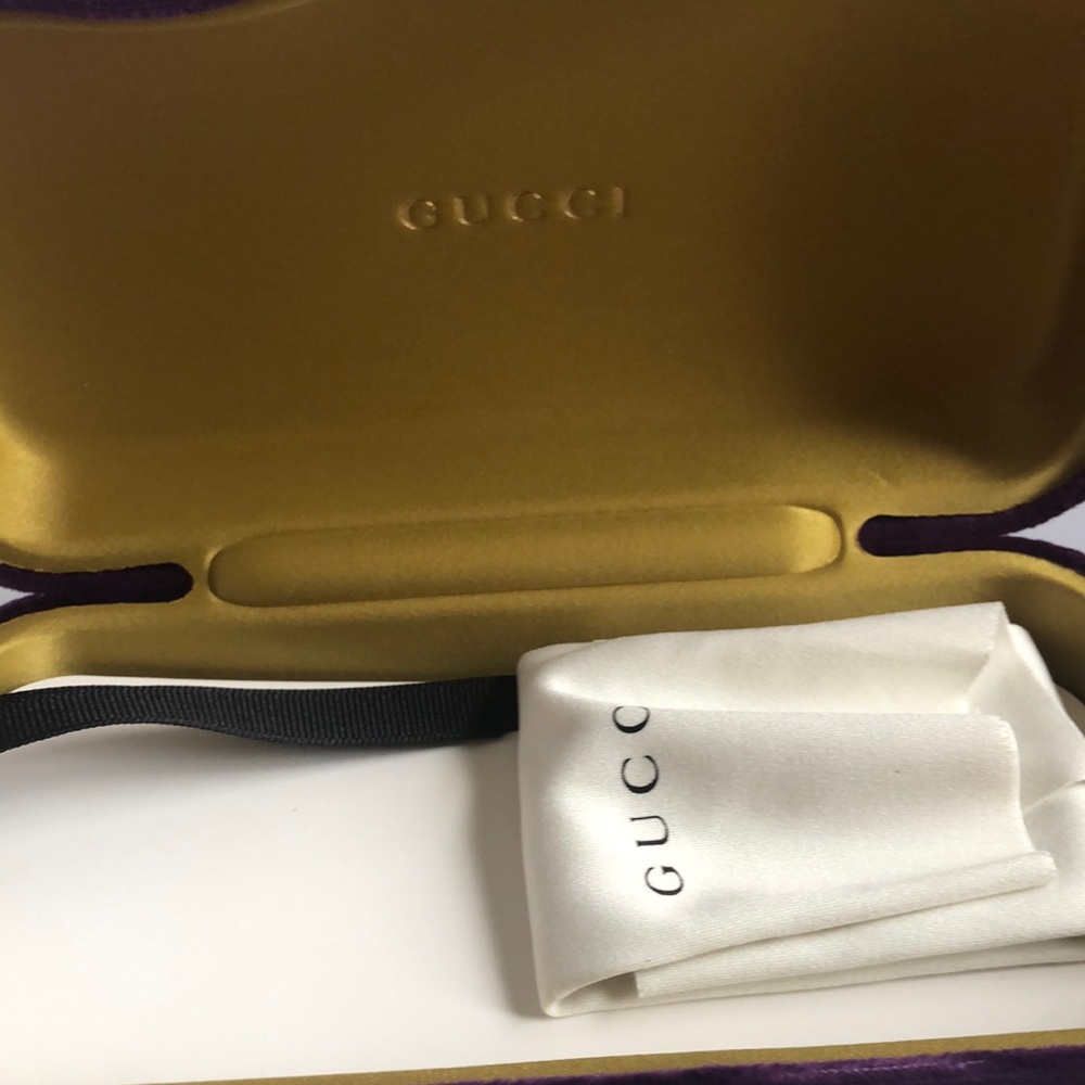 Authentic GUCCI SUNGLASSES LADIES. - Picture 6 of 9